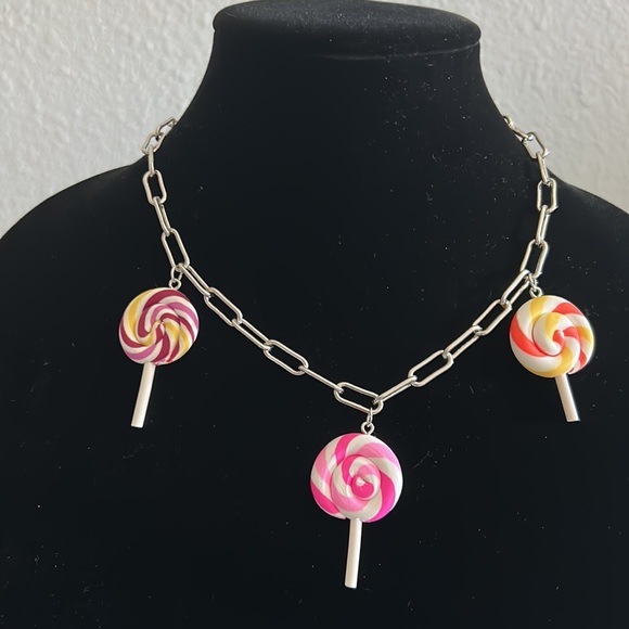 New Dolls Kill Muti Color Swirl Lollipops Paper Clip Style Chain Necklace 🍭 - Picture 7 of 8